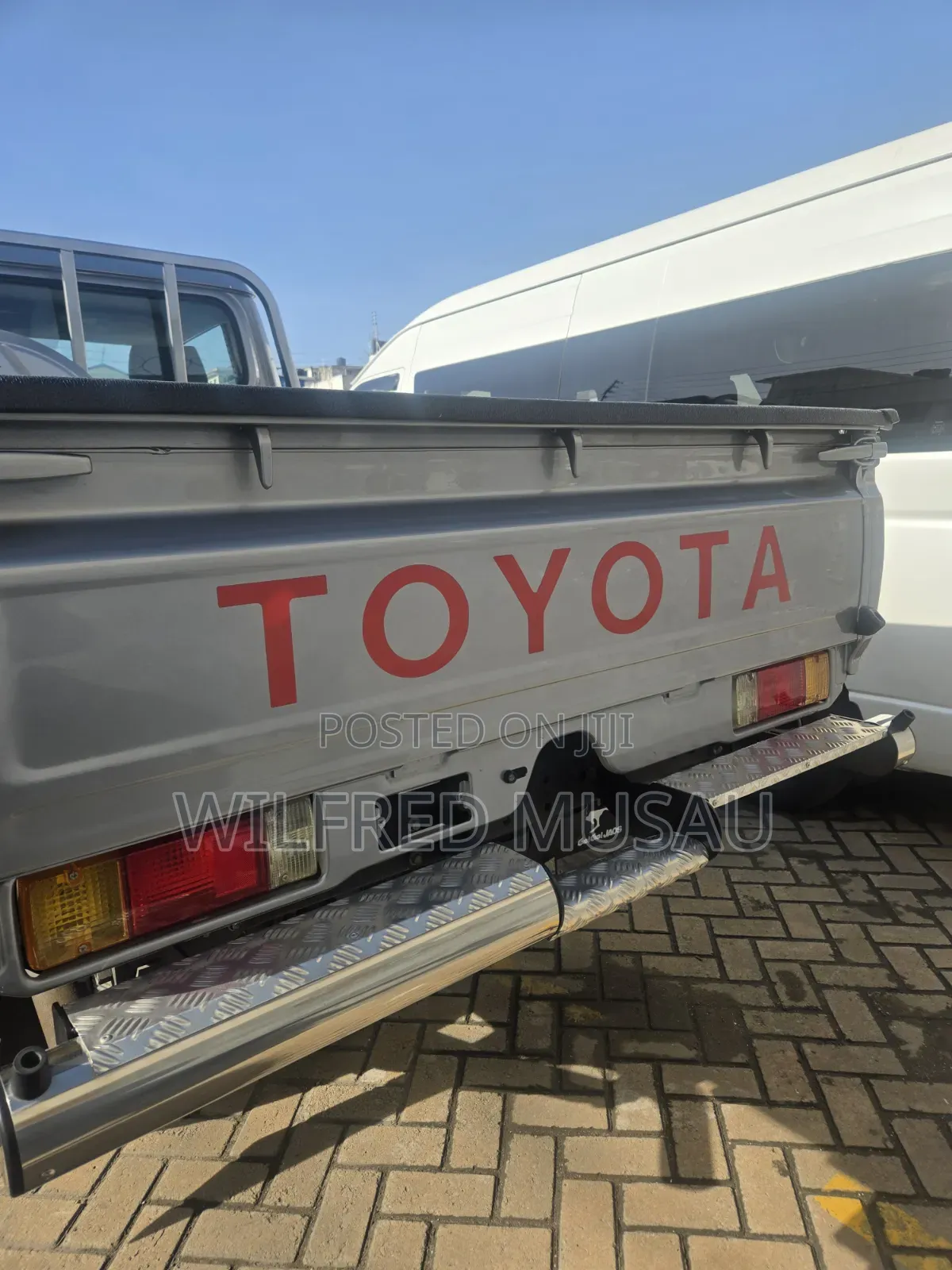 Toyota Land Cruiser 4.5 V8 TD 2020 Silver