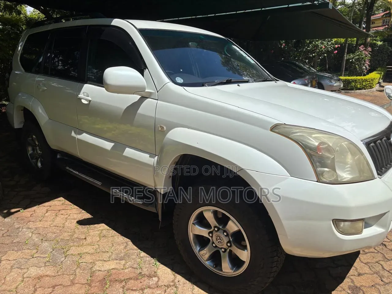 Toyota Land Cruiser Prado 2009 White