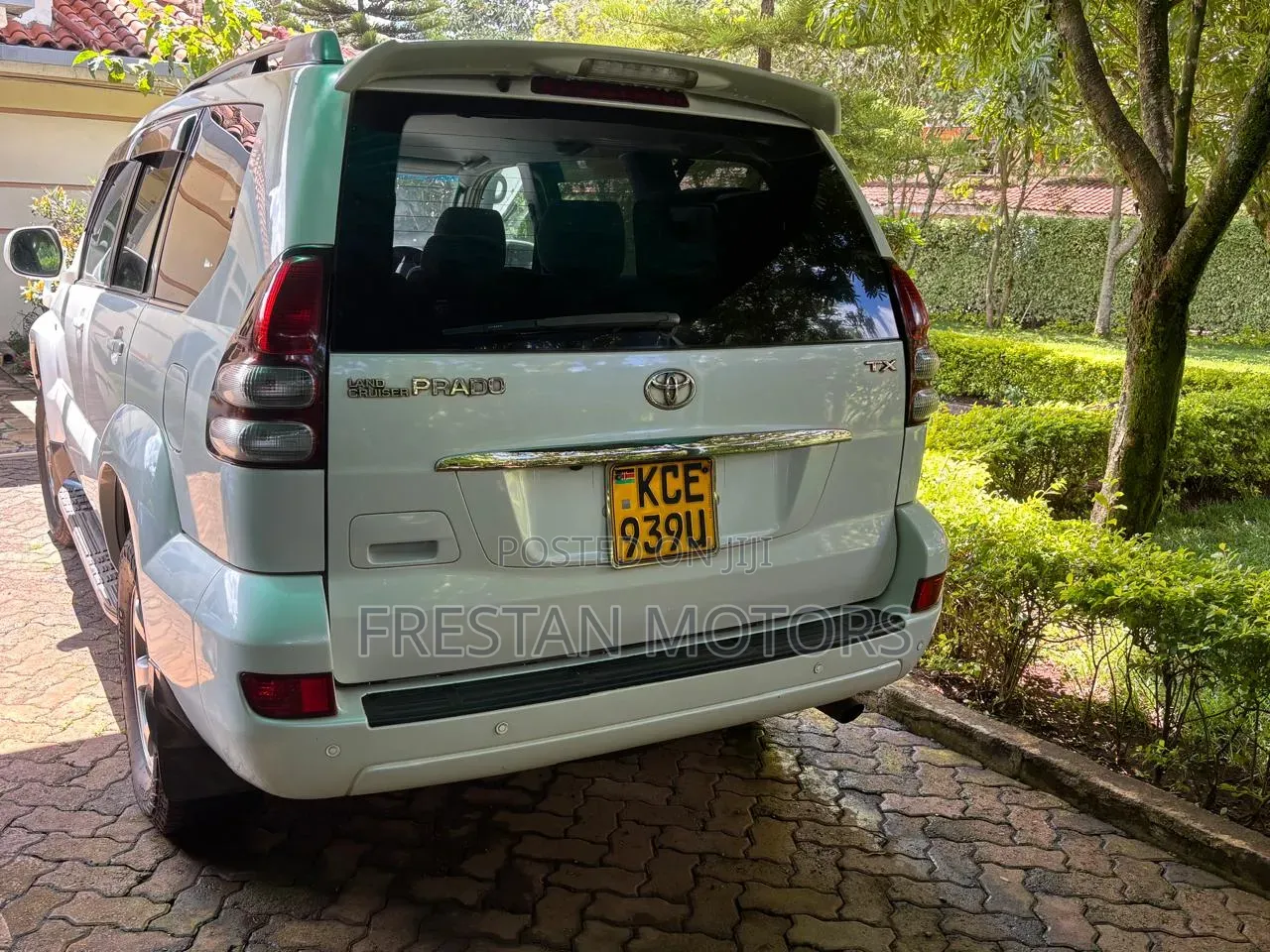 Toyota Land Cruiser Prado 2009 White