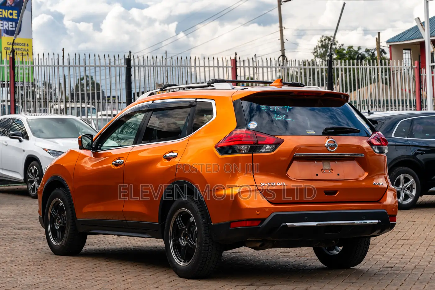Nissan X-Trail 2.0 Petrol AWD 2019 Orange