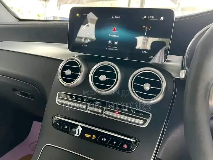 Mercedes-Benz GLC-Class 2019 White