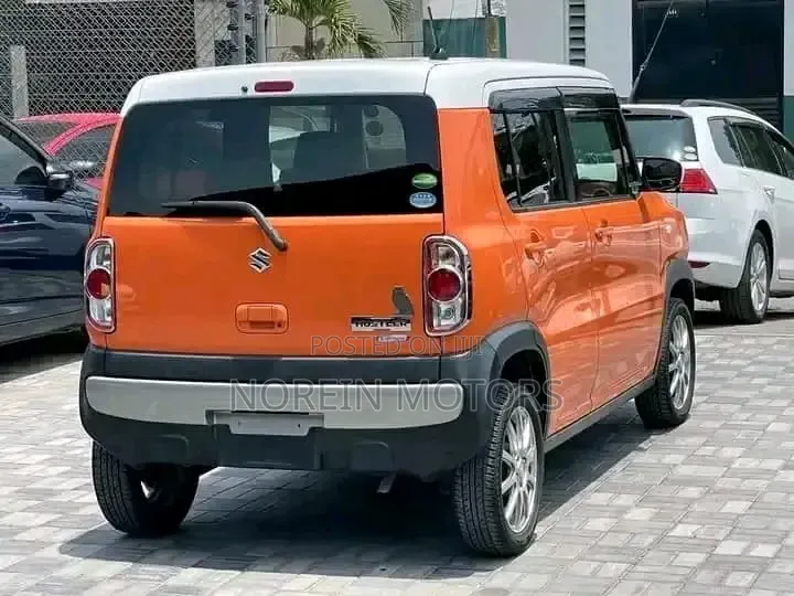 Suzuki Hustler 2017 Orange