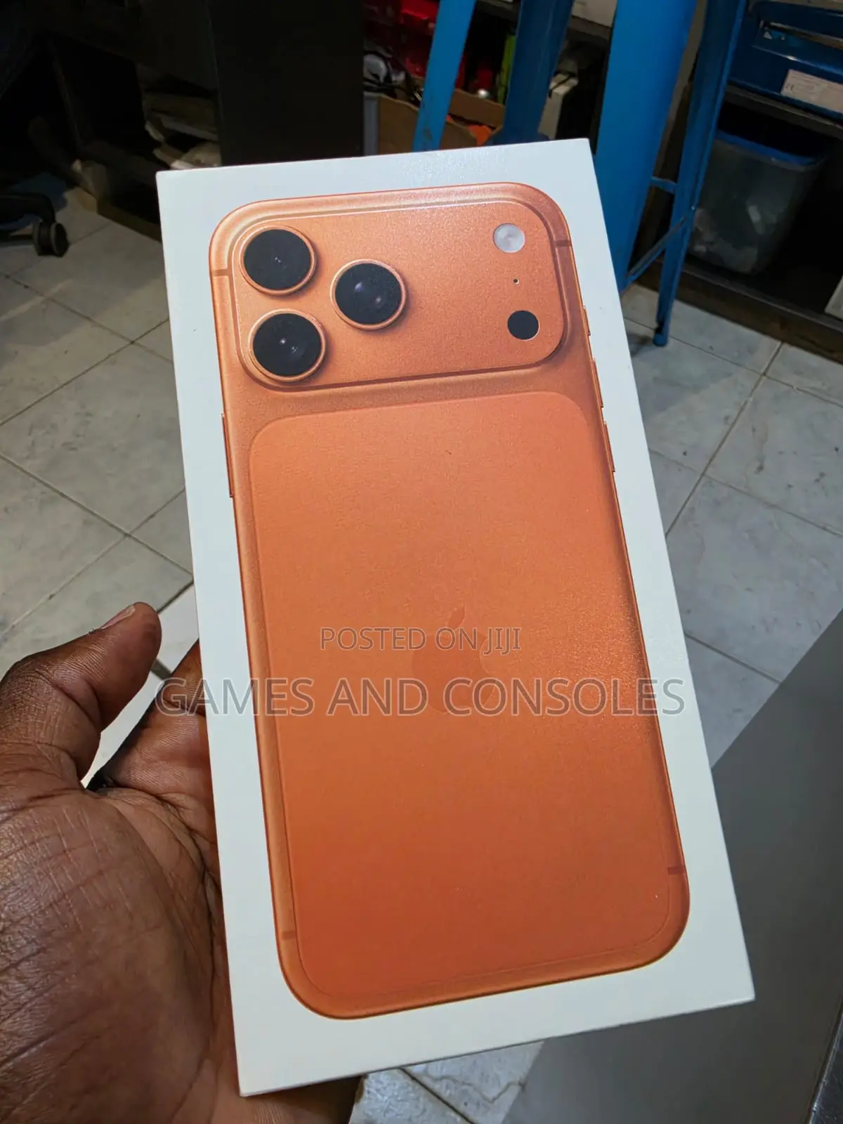New Apple iPhone 17 Pro Max 1 TB Orange