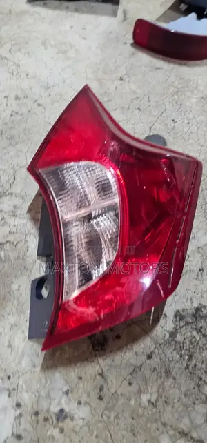 Taillight Nissan Note E12 2010