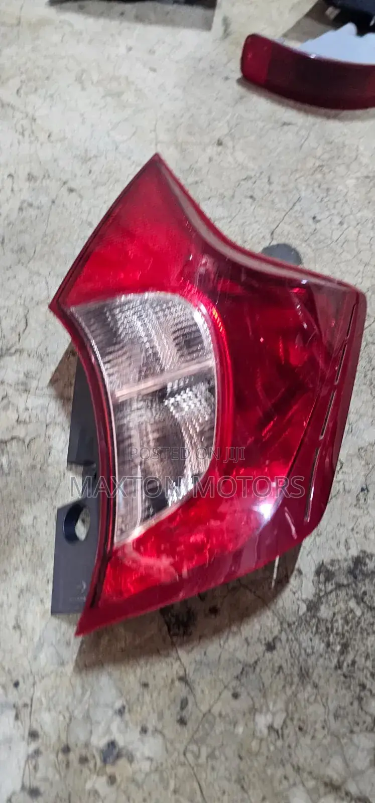 Taillight Nissan Note E12 2010