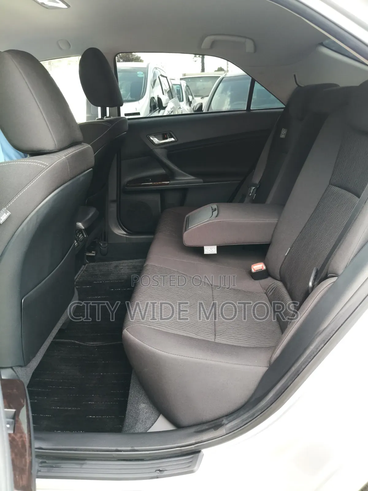 Toyota Mark X 2.5 AWD 2019 Silver
