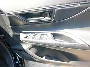 Toyota Harrier 2.0 2021 Black