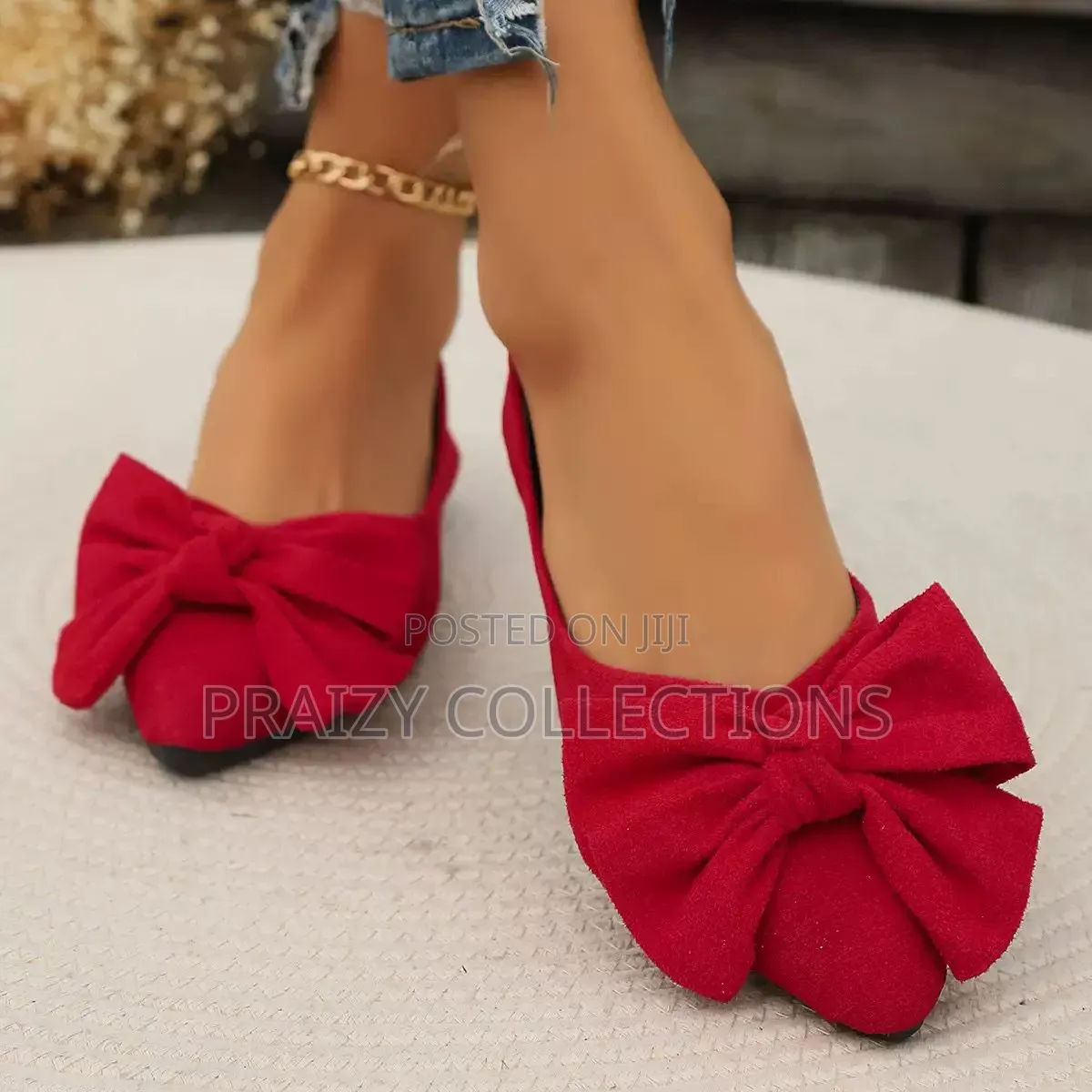 Elegant Bow Flats