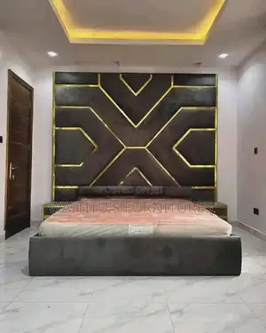 Black Chester Bed