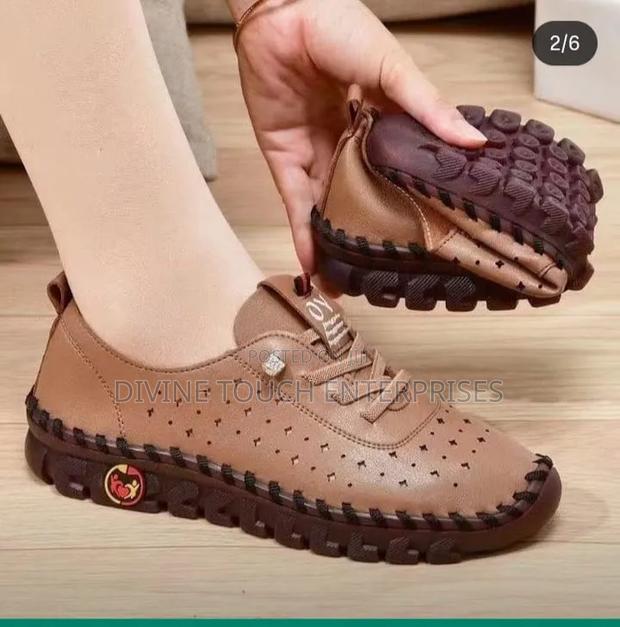 Dotted Flat Shoes - thumbnail 4