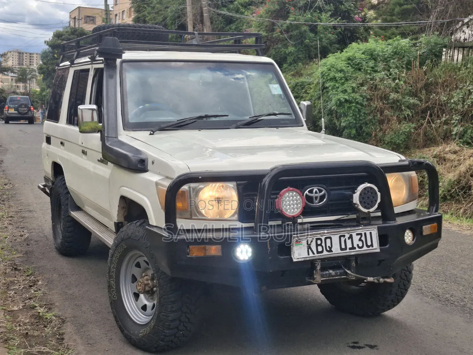 Toyota Land Cruiser 2011 Beige