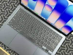 Laptop Apple MacBook Air 2022 M2 16GB Apple M2 SSD 256GB