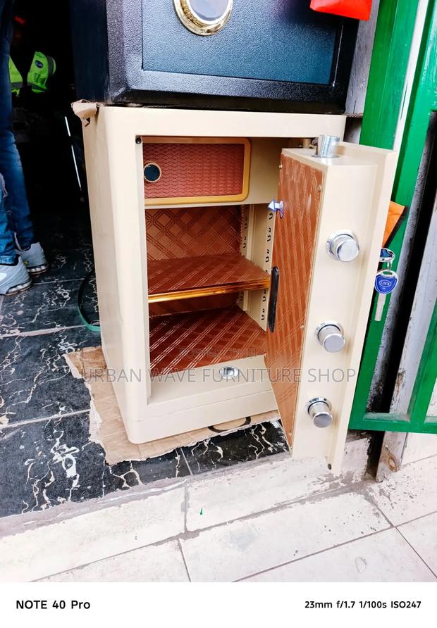 Document Safe Box - thumbnail 2