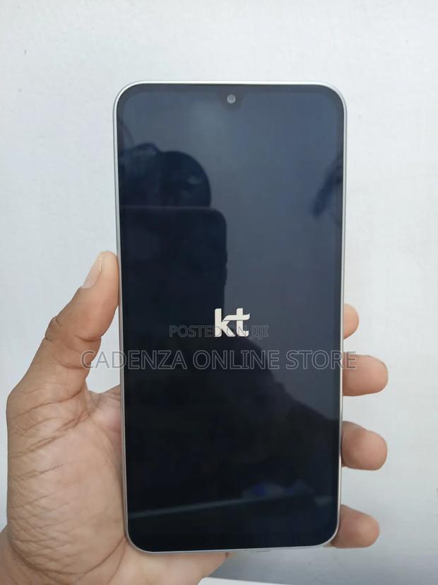 Samsung Galaxy M36 5G 128 GB White - thumbnail 3