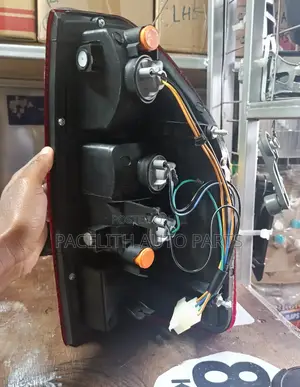 Tail Lamp/ Tail Light Dmax 2002