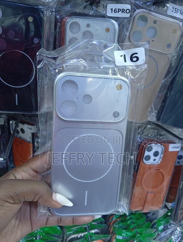 iPhone 17 Pro Max Converter Case