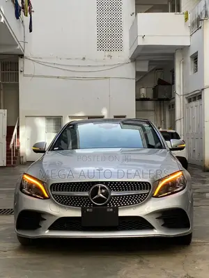 Mercedes-Benz C220 2019 Silver