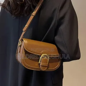 Crossbody Saddle Bag
