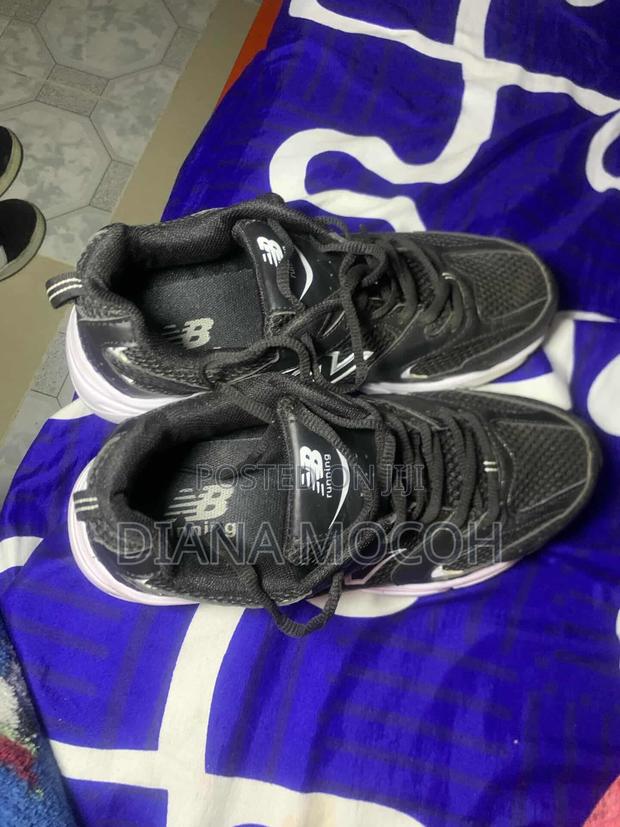 New Balance 530 Black - thumbnail 2
