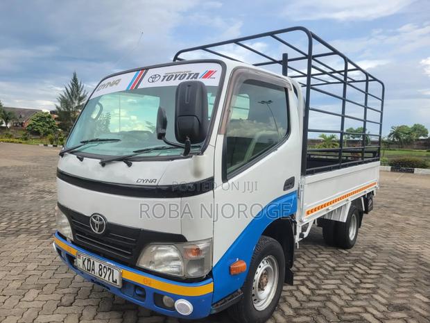 Toyota Dyna Very Clean - thumbnail 6