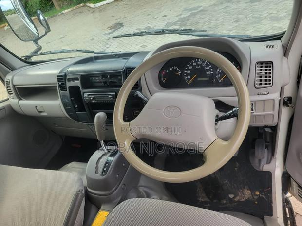 Toyota Dyna Very Clean - thumbnail 8