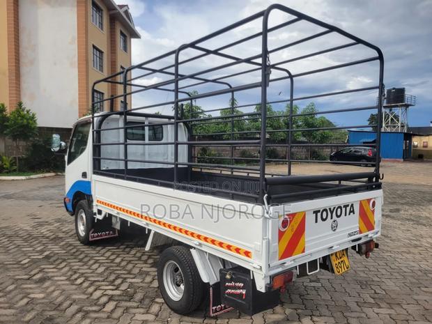 Toyota Dyna Very Clean - thumbnail 9