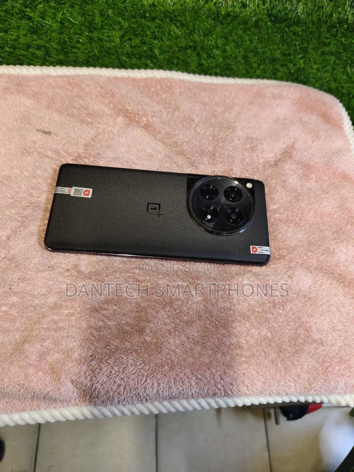 New OnePlus 12 256 GB Black