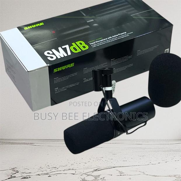 Shure Sm7db Active Dynamic Microphone - main view