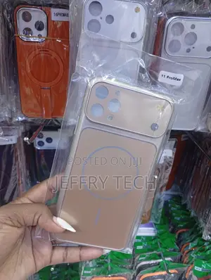 iPhone 17 Magsafe-Compatible Horizontal Camera Island Layout Case