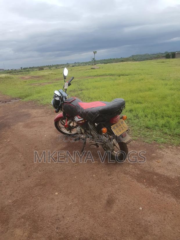 TVS HLX 125 2021 Red