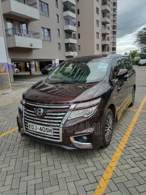 Nissan Elgrand 2015 Brown