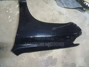 Prado 150 Wing / Fender (2010-2013)