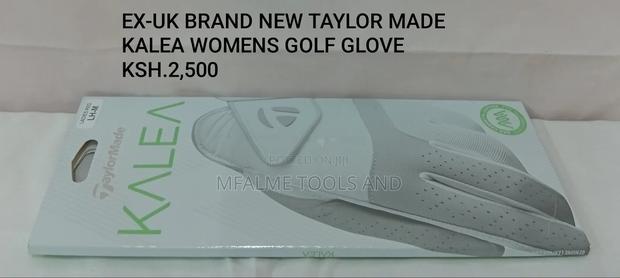 Brand New Taylor Made Women Golf Glove