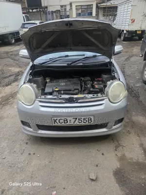 Toyota Sienta 2007 Silver