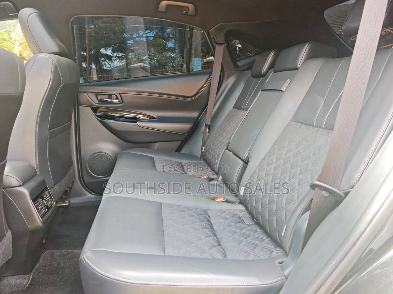 Toyota Harrier 2.0 2019 Gray