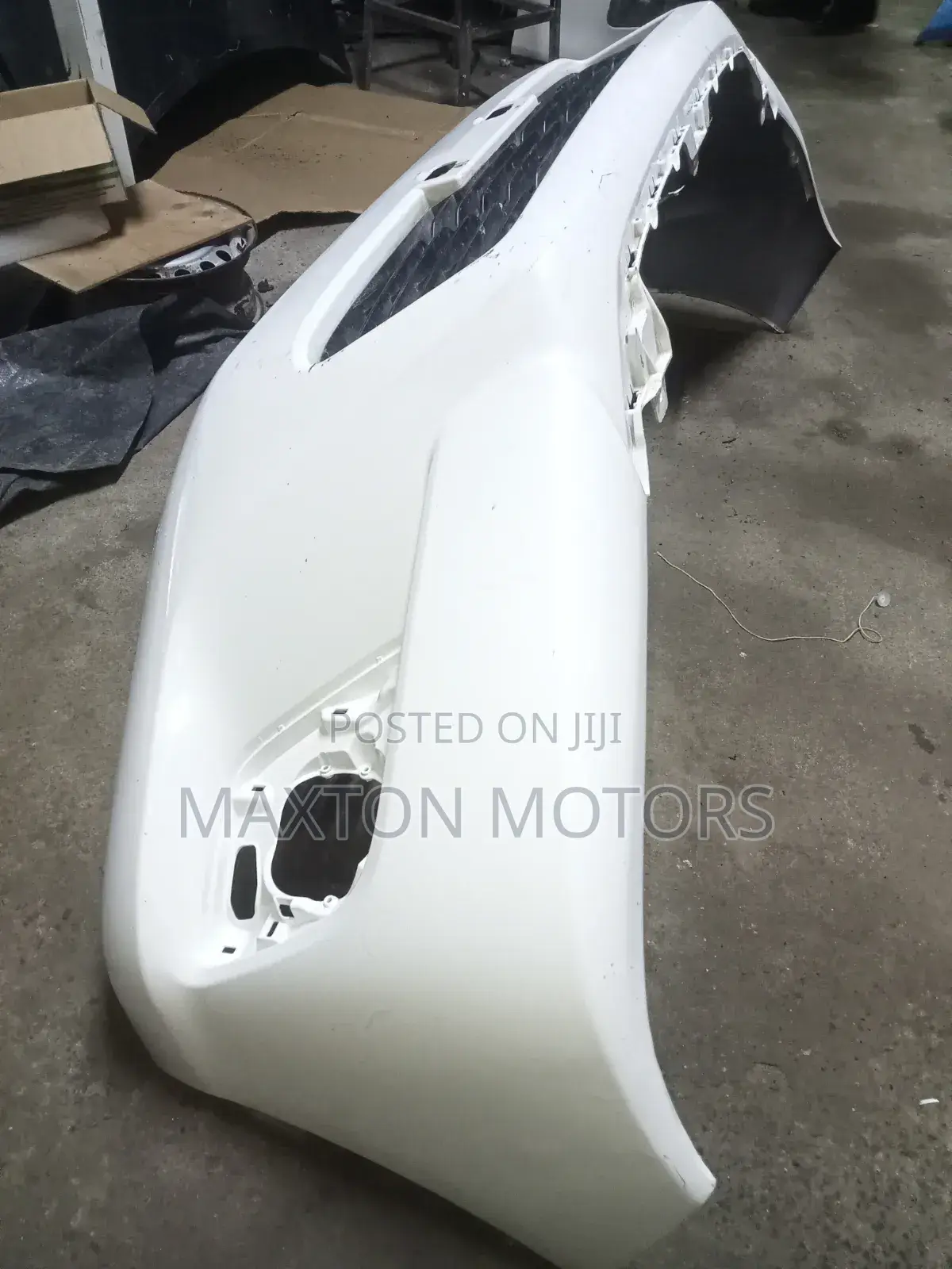 Front Bumper Hilux 2015 Revo