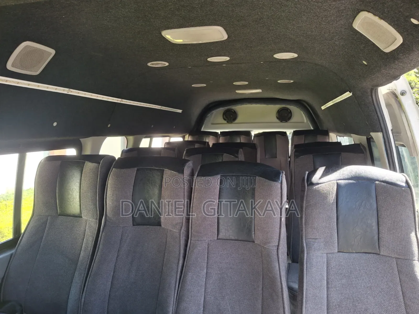 Toyota HiAce 2010 White