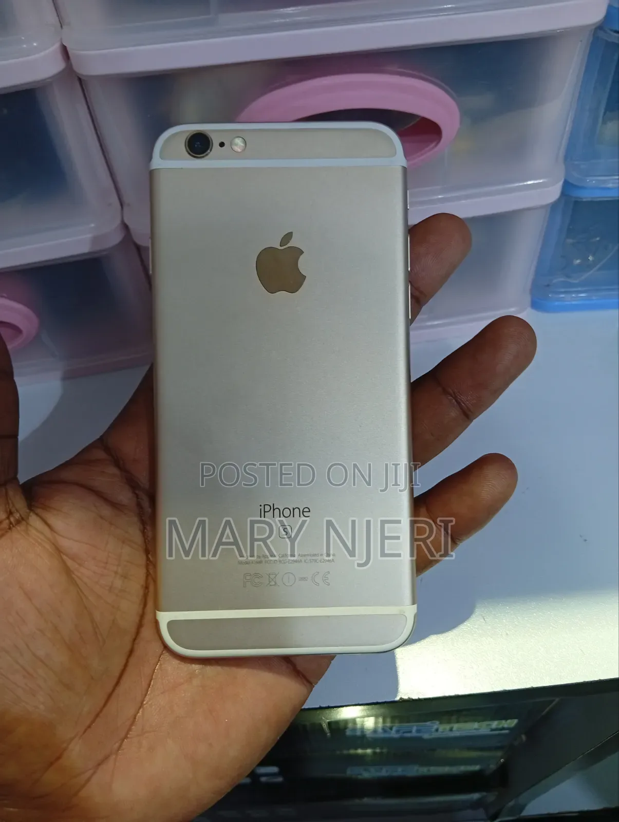 Apple iPhone 6s 64 GB Gold