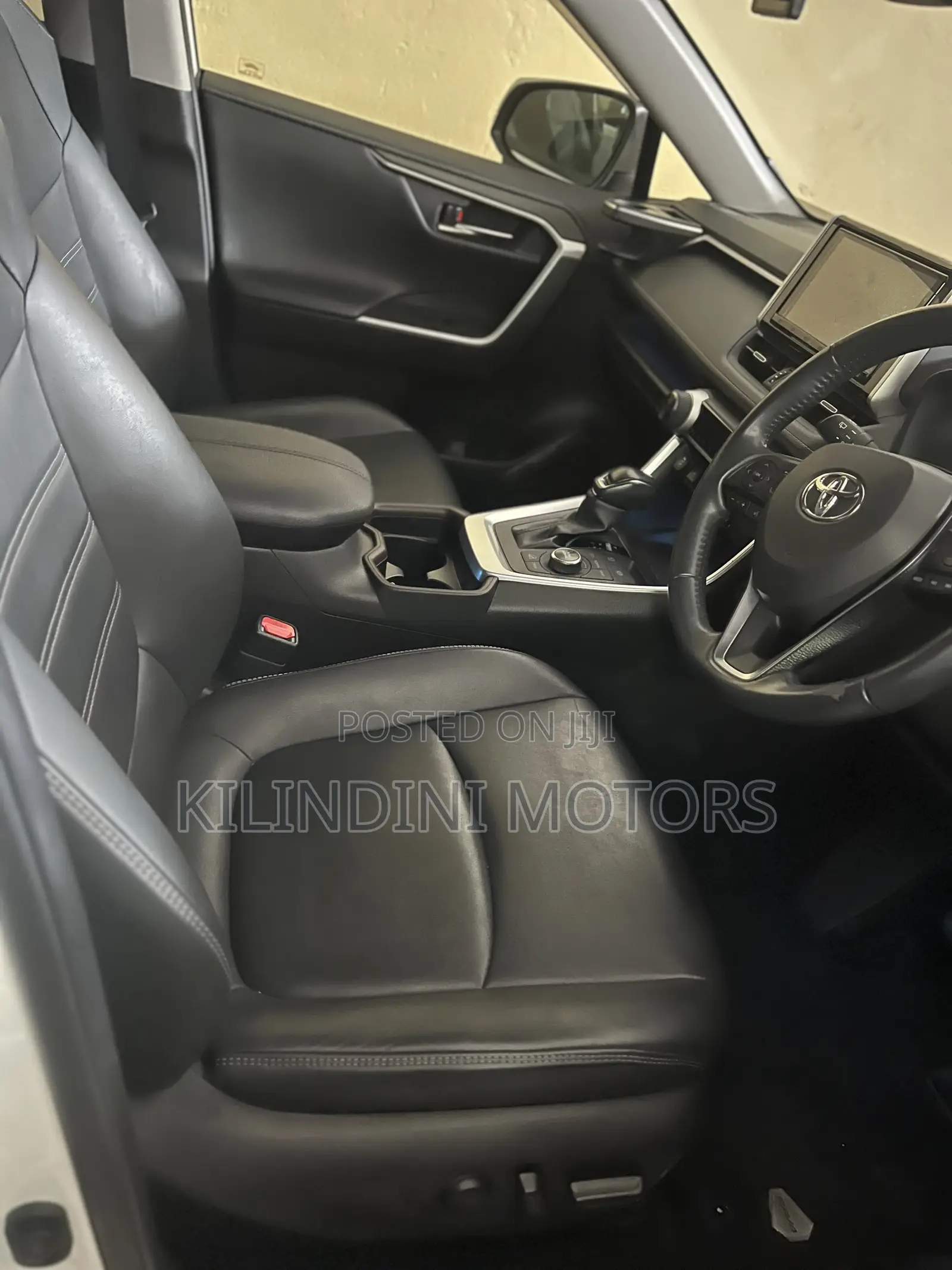 Toyota RAV4 2019 White