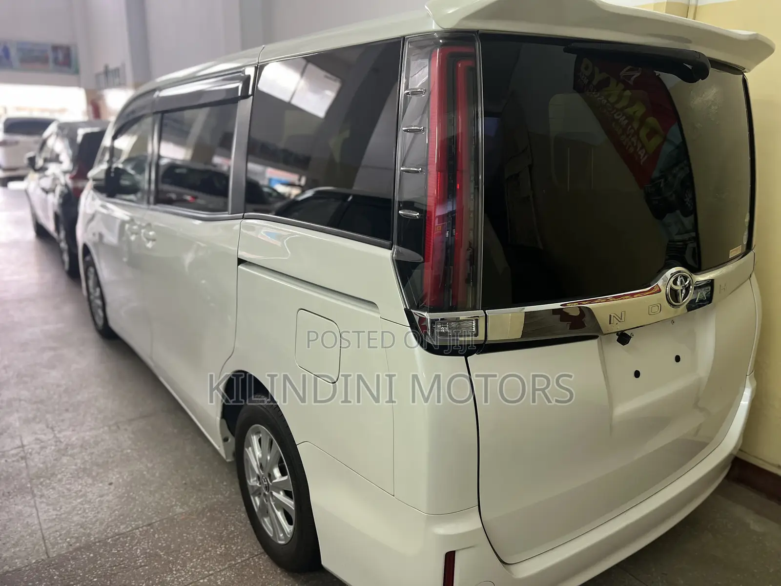 Toyota Noah 2019 White