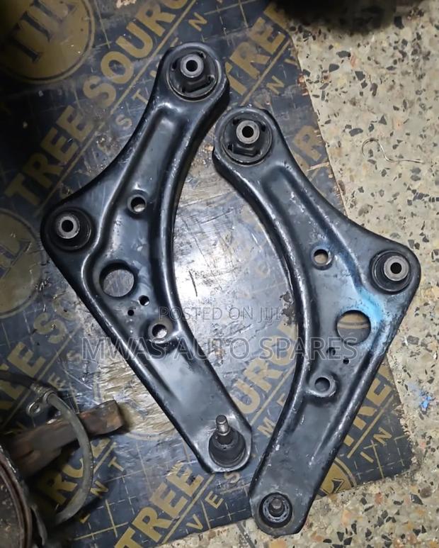 Nissan Dayz Control Arm