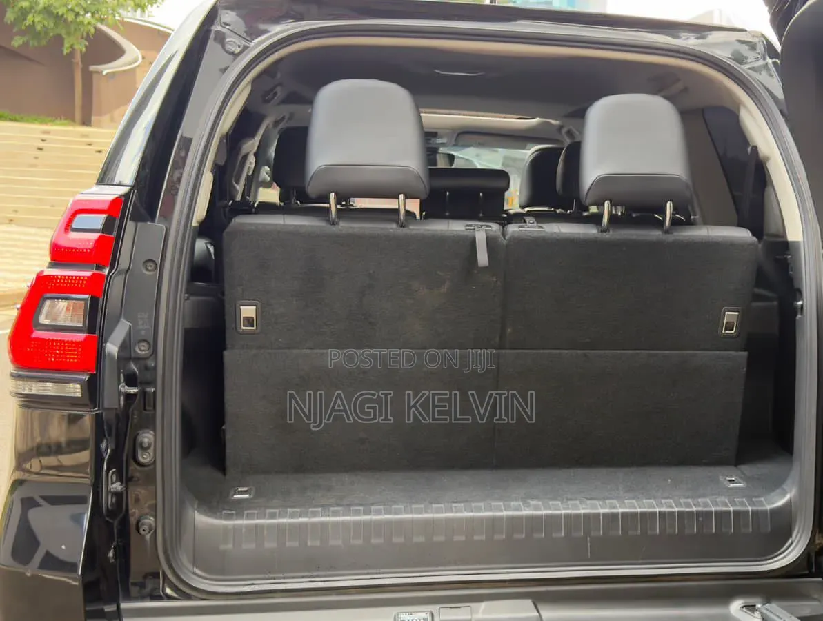 Toyota Land Cruiser Prado 2.8 2020 Black