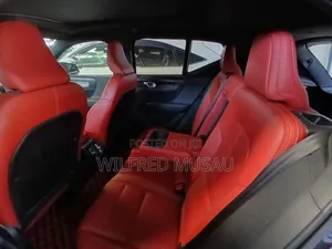 Volvo XC40 2019 Gray