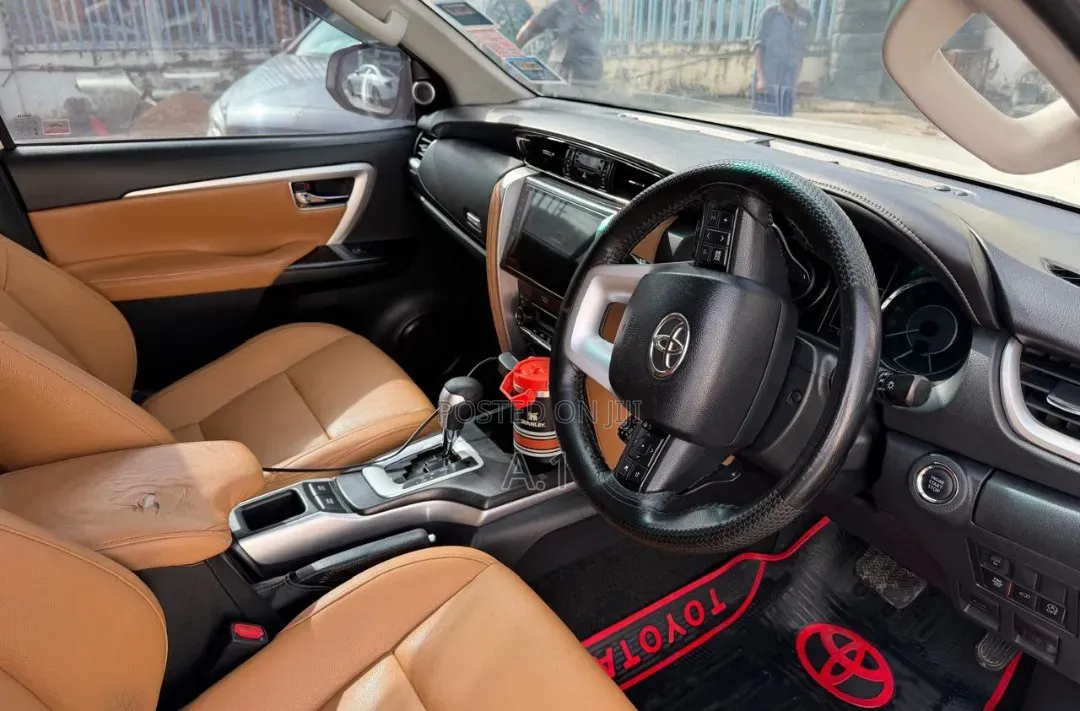 Toyota Fortuner 2018 White