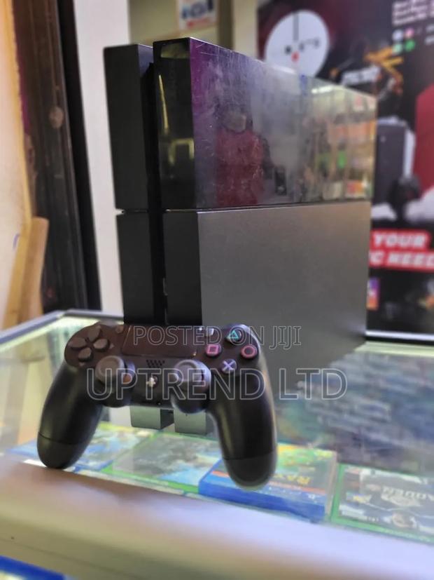 Playstation 4 Standard Chipped 500gb Black