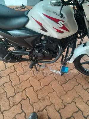 Suzuki GSX 125 2018 White
