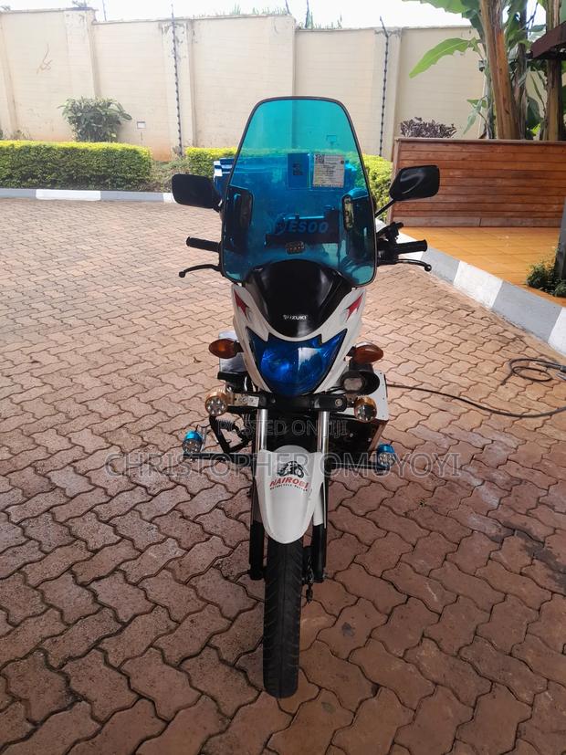 Suzuki 2018 White - thumbnail 9