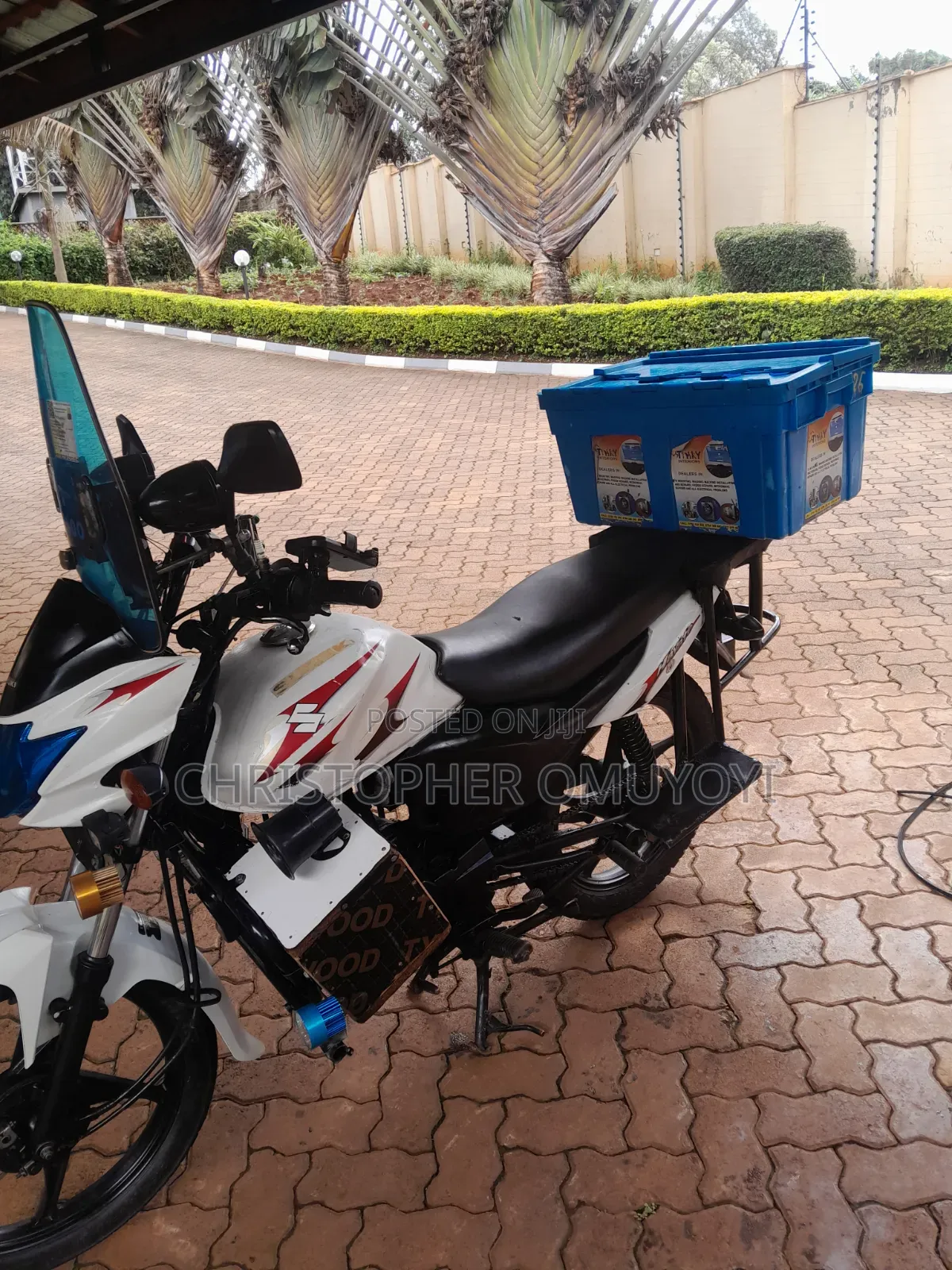 Suzuki GSX 125 2018 White