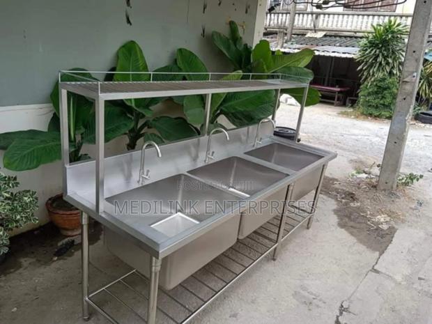 Ss 304 Customized Triple Sink With a Storage Shelf