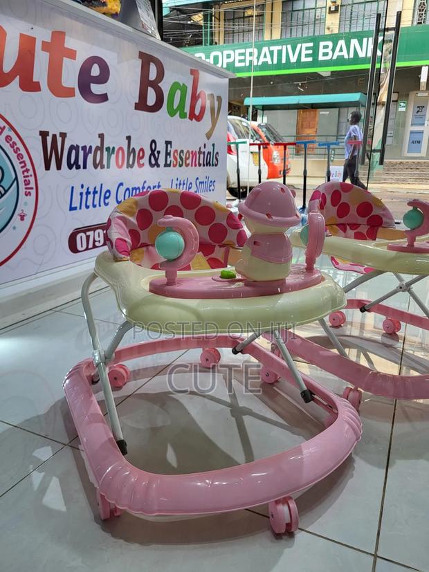 Baby Walker - thumbnail 2